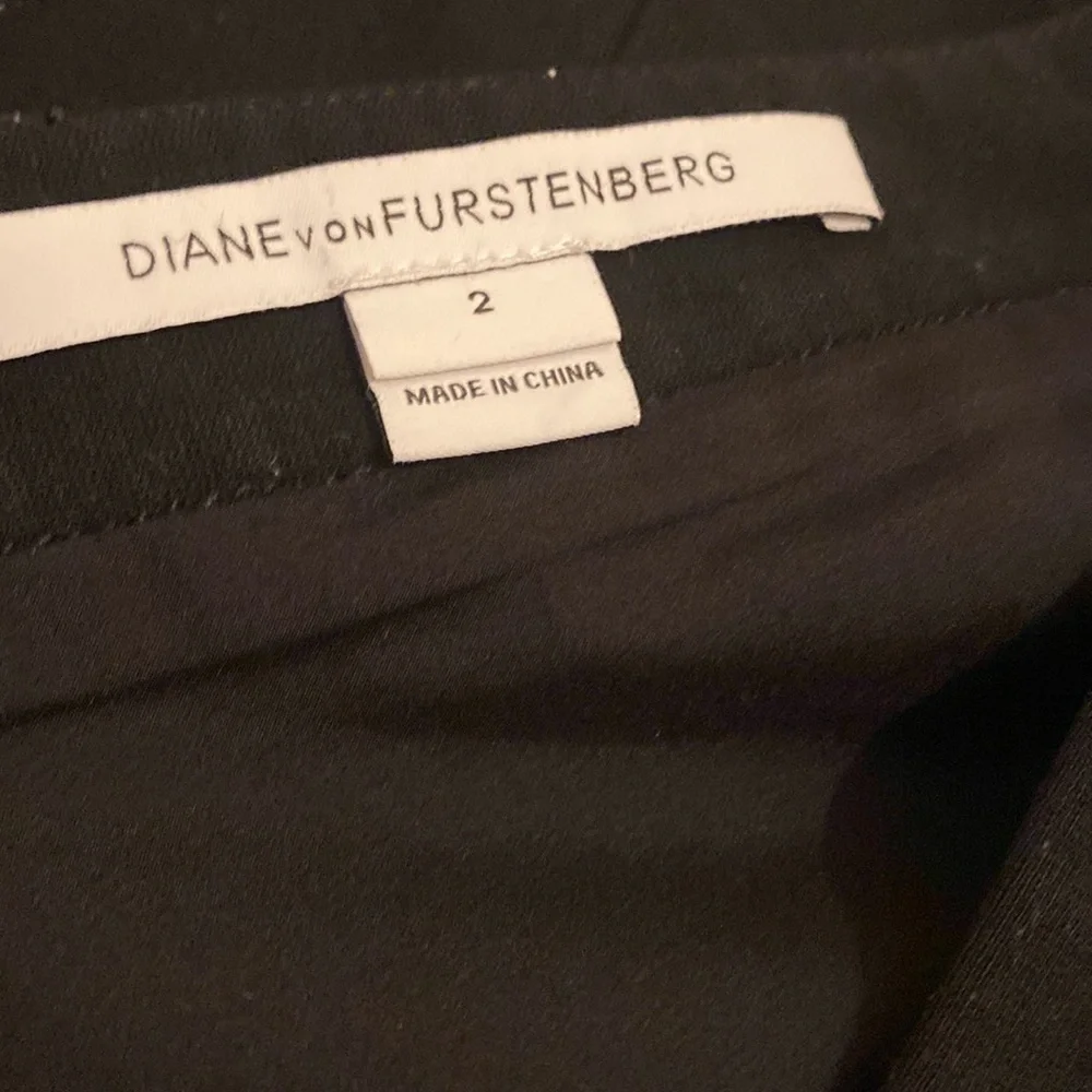 DIANE VON FURSTENBERG Alyce Black and Cream Geometric WOOL BLEND PENCIL Skirt. 2